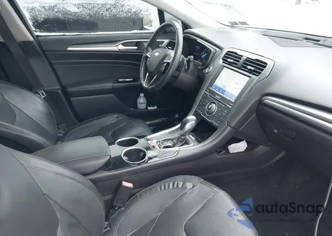 2013 Ford Fusion Titanium z USA, uszkodzony, nr VIN 3FA6P0D91DR319336